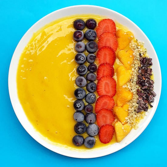 Maca Mango Smoothie Bowl