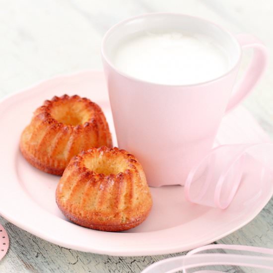 Almond cakes