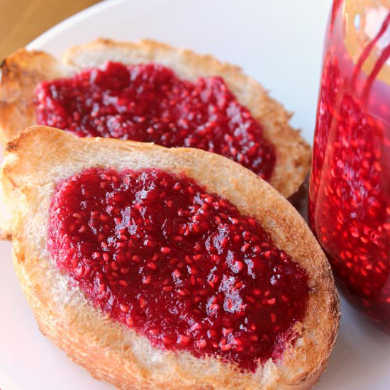Old-Fashioned Raspberry Freezer Jam