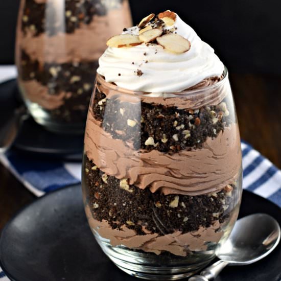 Chocolate Almond Cheesecake Parfait