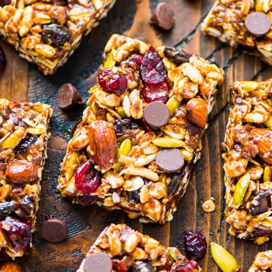 Trail Mix Peanut Butter Granola Bar