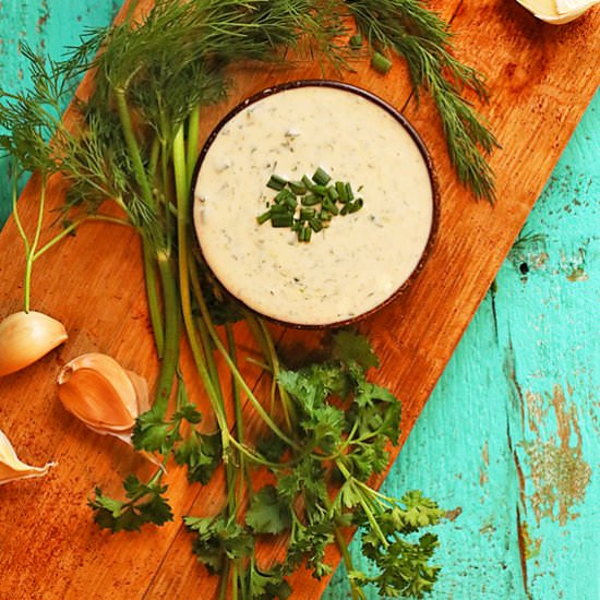 5-minute vegan ranch dressing