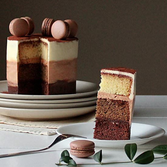 Tiramisu Cake