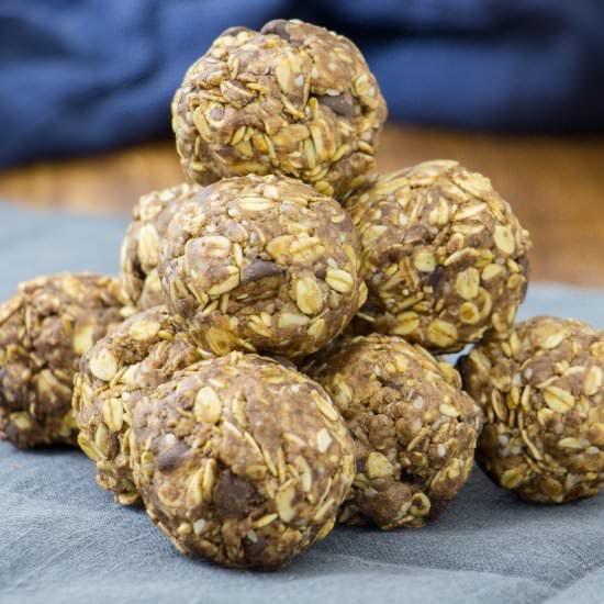 Chocolate Peanut Butter Protein Balls
