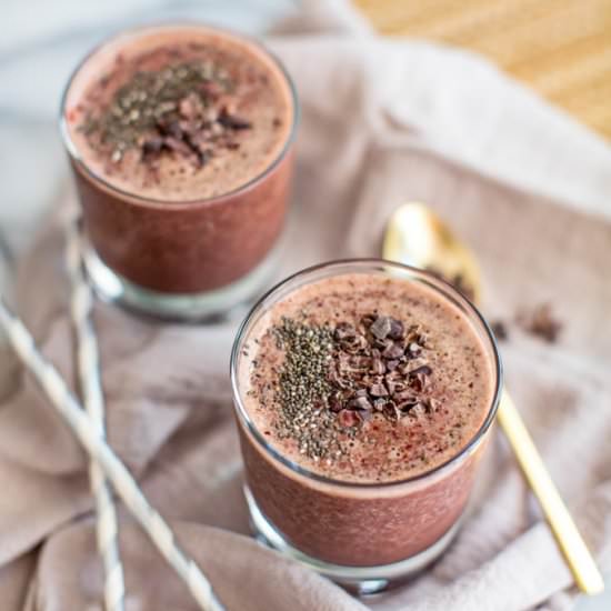 Chocolate Cherry Green Smoothie