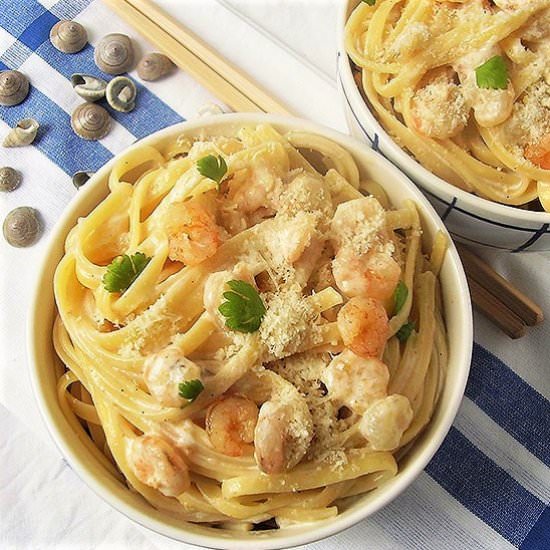 Shrimp Pasta with Parmesan Cheese