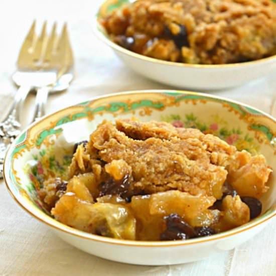 Apple Raisin Cobbler