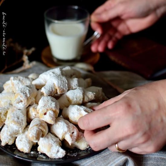 Croissants with Turkish Delight