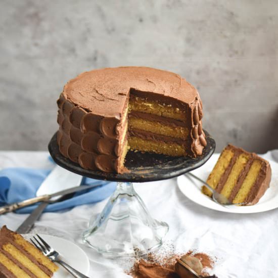 Golden Vanilla Butter Cake with Cho