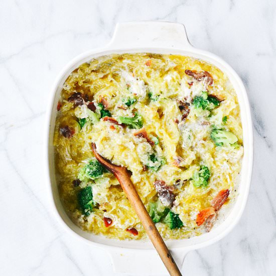CREAMY WHOLE30 BACON GARLIC SPAGHET