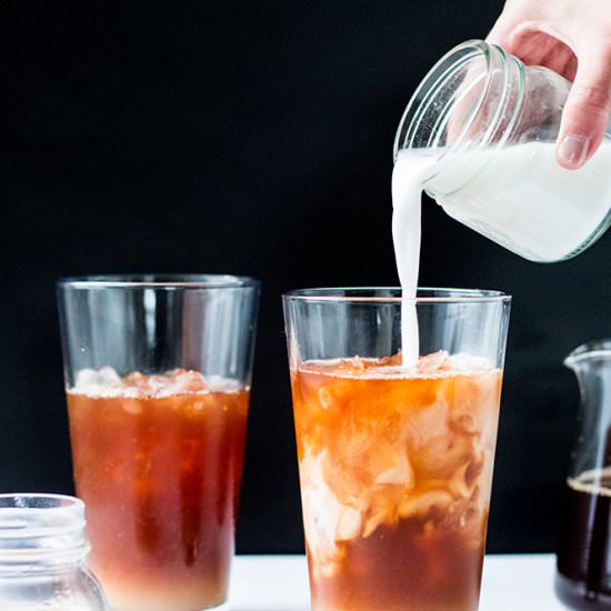 Easy and Delicious Thai Iced Tea