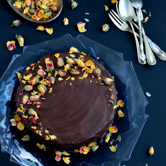 Brownie Cake with Dried Roses