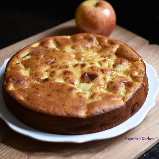 Apple Yogurt Cake