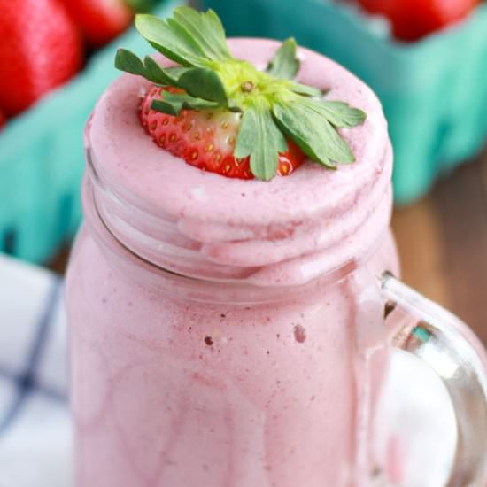 Organic Strawberry Vanilla Smoothie