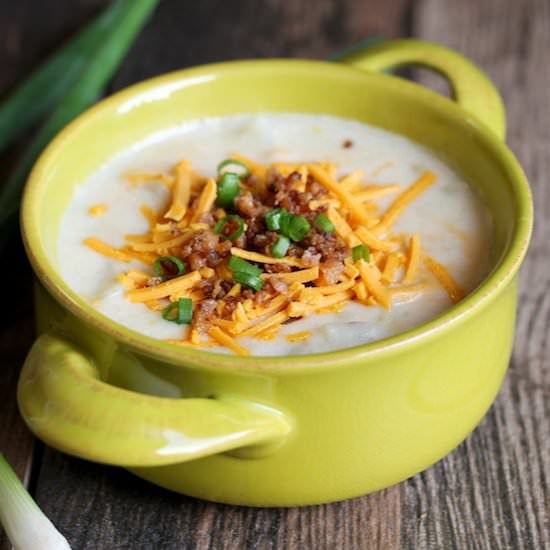 Vegan Loaded Baked Potato Soup