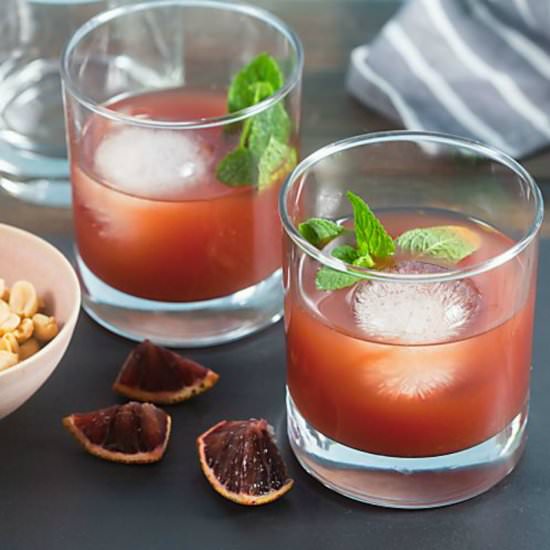 Blood Orange, Tea & Whiskey Cocktail