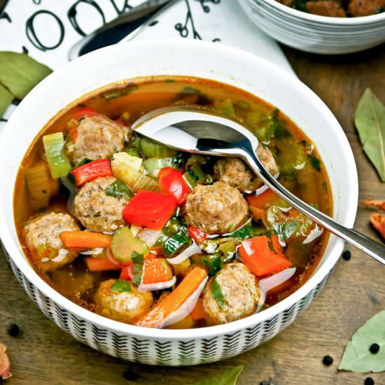 Vegetable Soup with Meatballs
