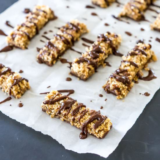 Healthy No-Bake Twix Bars