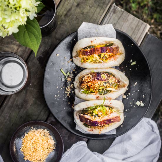 Caramelized Pork Belly Buns