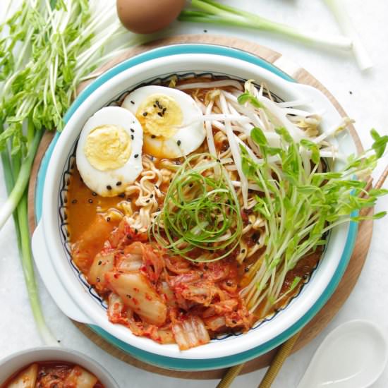 Kimchi Ramen Noodle Soup