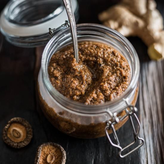 Homemade Vegetarian Oyster Sauce