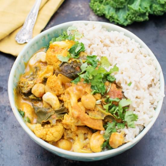 Easy Cauliflower & Kale Korma