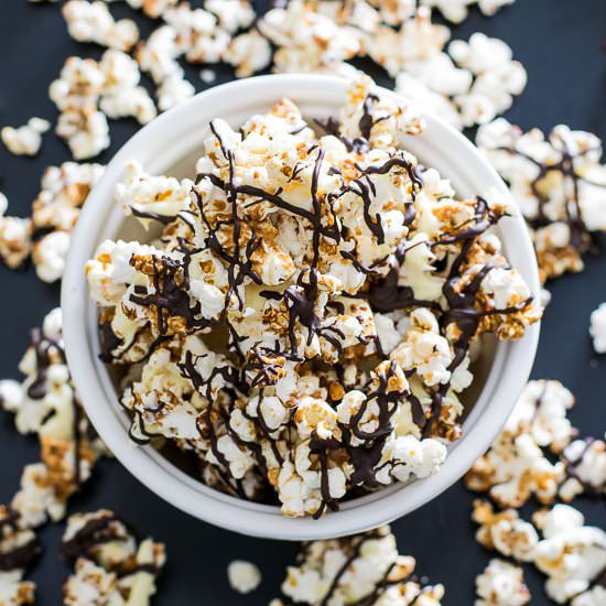 Domino Popcorn