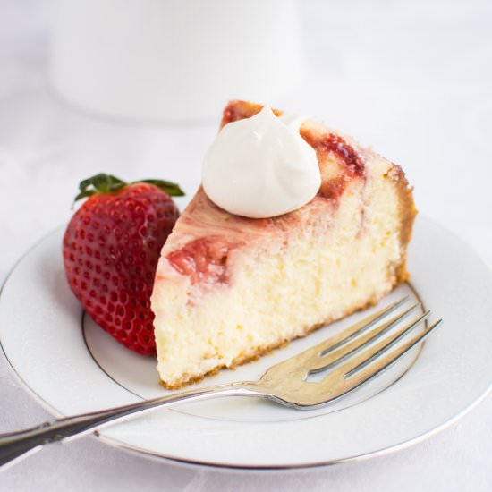 White Chocolate Strawberry Cheeseca