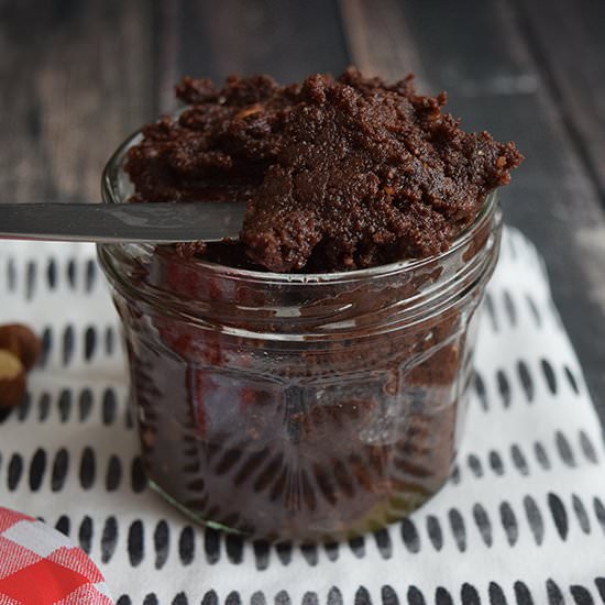 Healthy Nutella (low FODMAP, vegan)