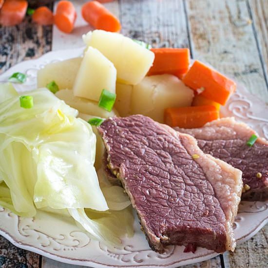 Slow Cooker Corned Beef And Cabbage