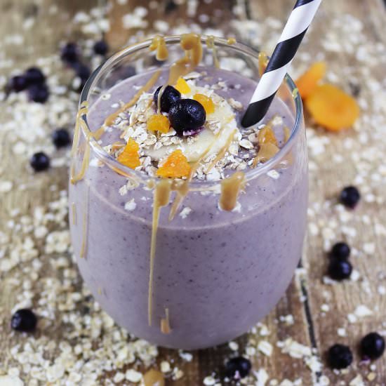 Oatmeal Wild Blueberry Smoothie