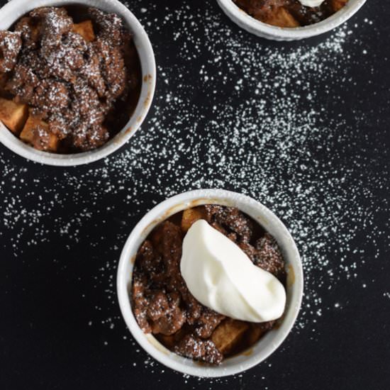 Gingerbread Apple Crumble