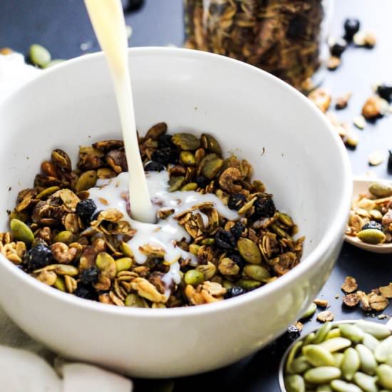 Maple Walnut Granola (V + GF)
