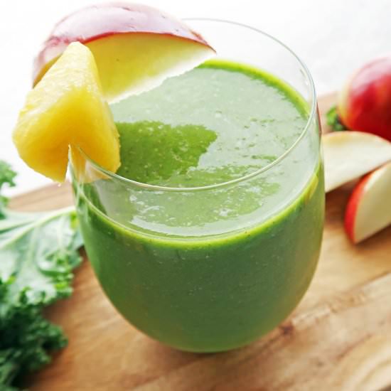 Kale Pineapple Chia Smoothie