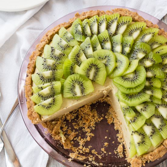 Vegan Kiwi Lime Avocado Pie