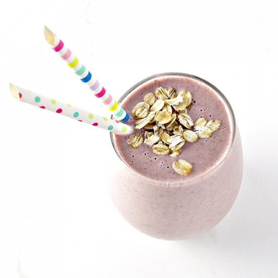 Strawberry Oatmeal Smoothie