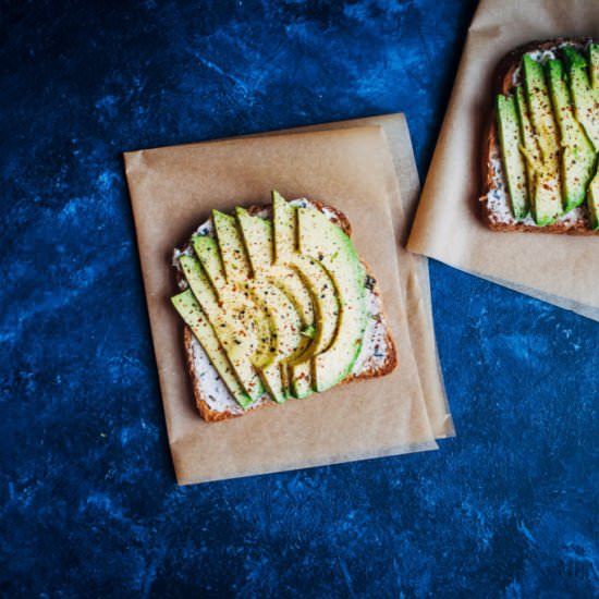 A Really Good Vegan Avocado Toast