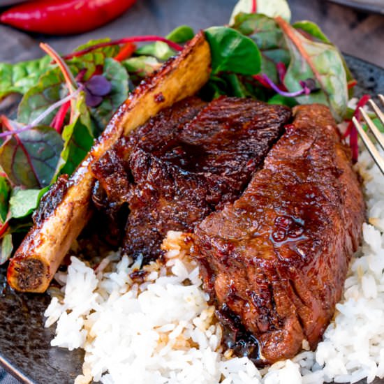 Sweet and Sticky Short Ribs