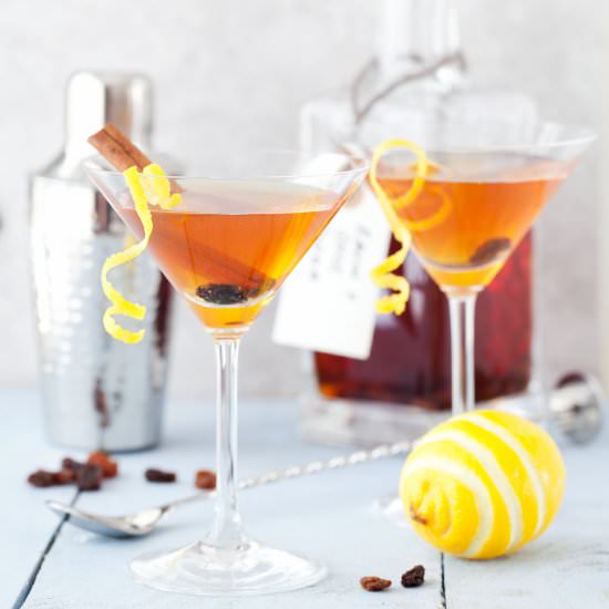 Hot Cross Bun Easter Martini