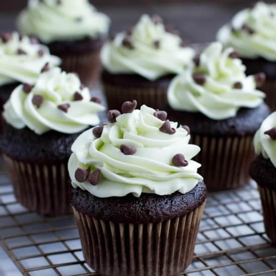 Whipped Peppermint Frosting