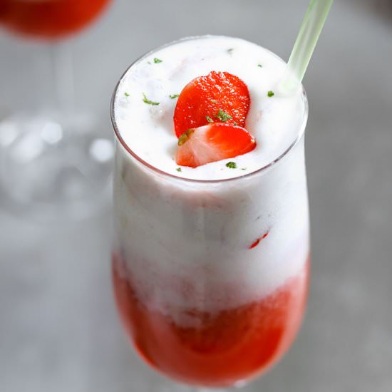 Frozen Strawberry Daiquiri Floats