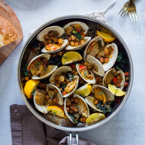 Clams with Sofrito