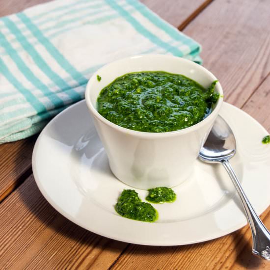 5 Minute Kale and Rucola Pesto