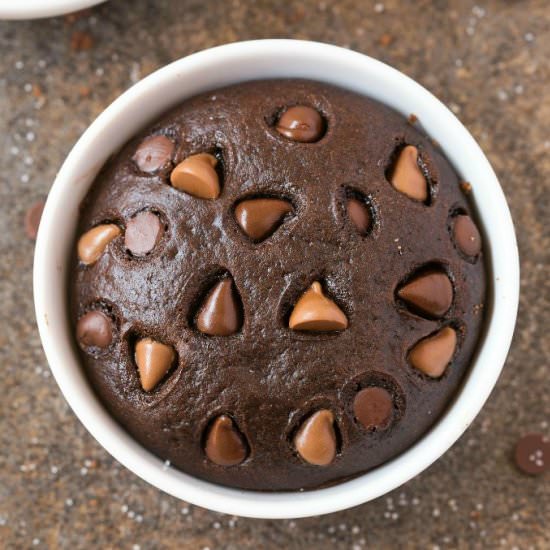 4 Ingredient Flourless Mug Cake