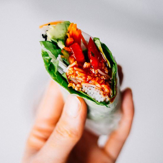 Vegan Rice Wraps w/ Spicy Sauce