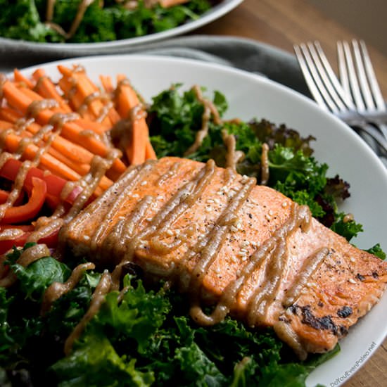 Thai Salmon Salad Bowls