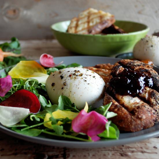 Burrata with Grilled Bread
