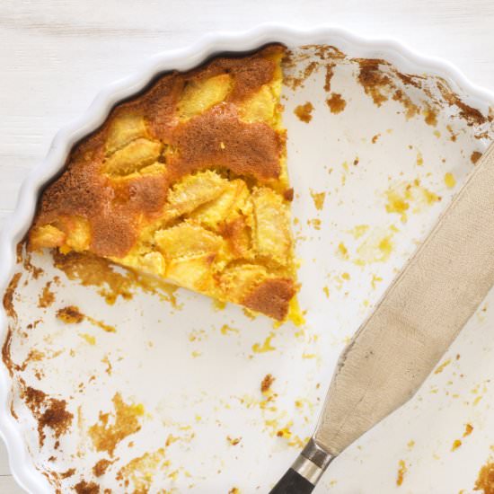 Creamy Cake with Pears