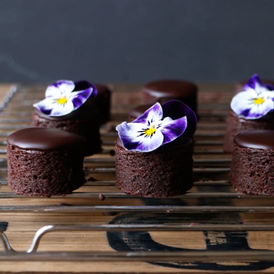 Vegan Brownie Petit Fours