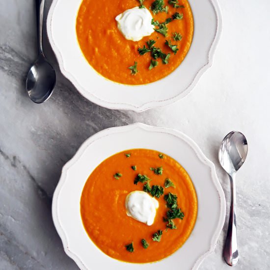 Vegan Carrot Orange Ginger Soup